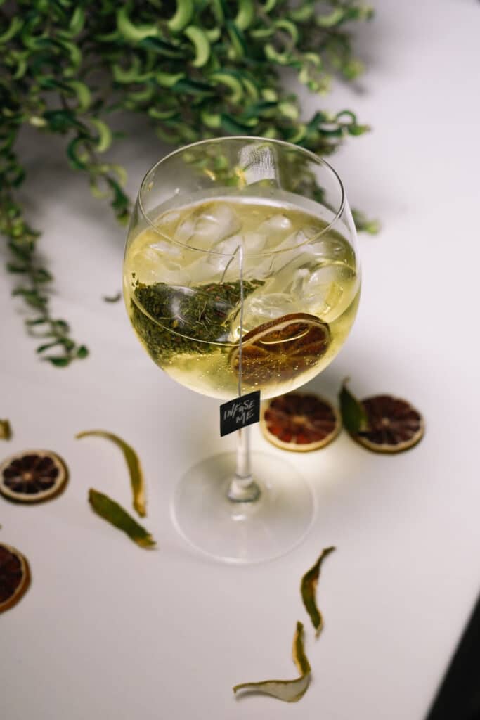 Cocktail l'esprit des jardins au Djin Nature Immunité et infusion Green Me par Infuse Me