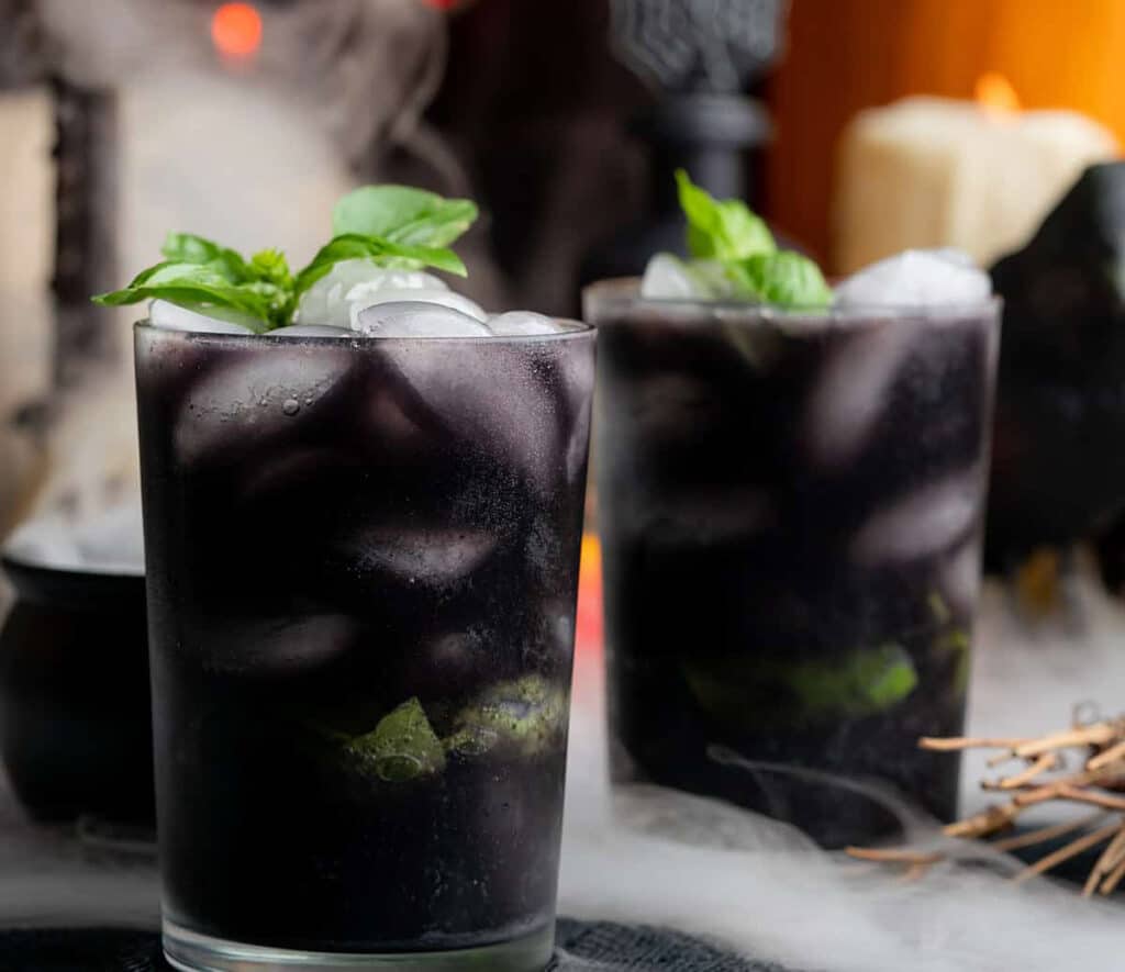 Mocktail spécial Saint- Valentin "Velours Noir" à base de Djin Nature Passion sans alcool